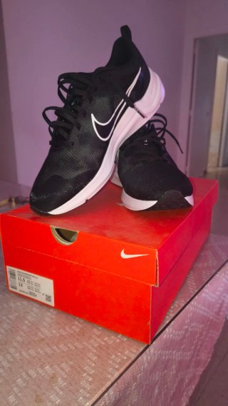 Zapatillas Nike Negras Blancas Talla 45.5 Nuevas