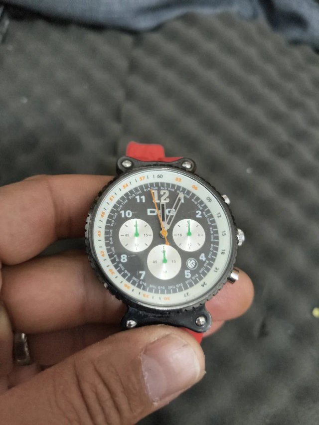 Reloj Dolce & Gabbana Negro/Rojo