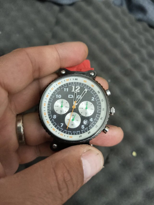 Reloj Dolce & Gabbana Negro/Rojo