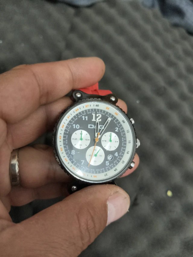 Reloj Dolce & Gabbana Negro/Rojo