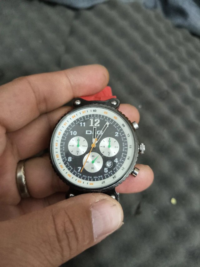 Reloj Dolce & Gabbana Negro/Rojo