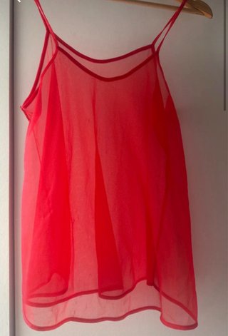 Camisón de tirantes rojo sin marca