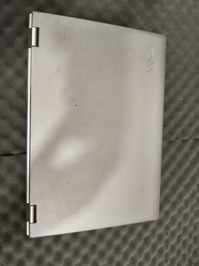 Lenovo Yoga Plata