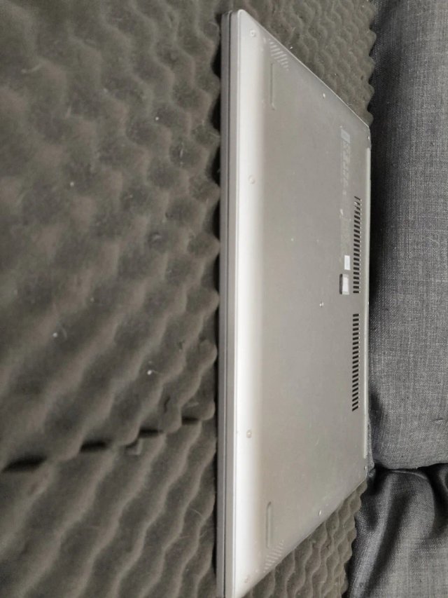 Lenovo Yoga Plata