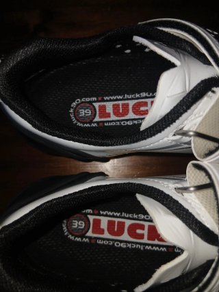 Zapatillas Ciclismo Luck Blancas y Plateadas