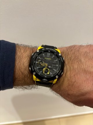 Casio G-Shock GA-2000 Amarillo y Negro
