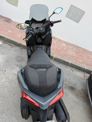 Yamaha XMAX Tech MAX 125 Negra