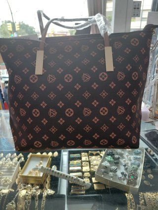 Bolso Marrón y Dorado