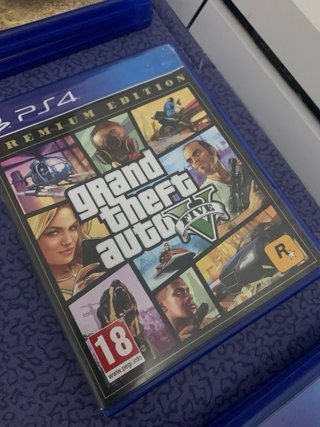 PS4 + Mando + juegos