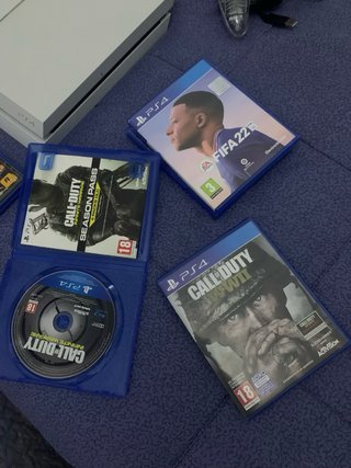 PS4 + Mando + juegos
