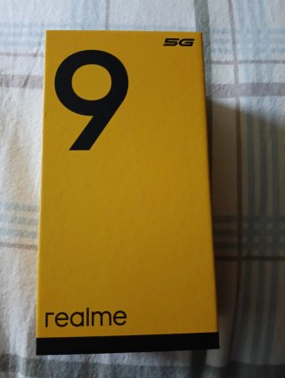 realme 9 5G Amarillo