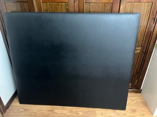 Cabecero de piel sintética negro