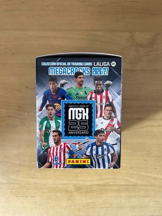 CAJA NUEVA 50 SOBRES MEGACRACKS 2026/27 PANINI