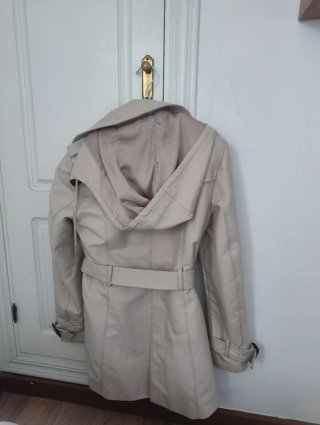 Parka Zara Beige Mujer