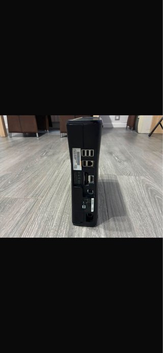Xbox 360 Negra + 7 Juegos y 2 Mandos