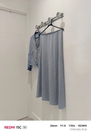 Lote vestido y conjunto azul. Talla L.