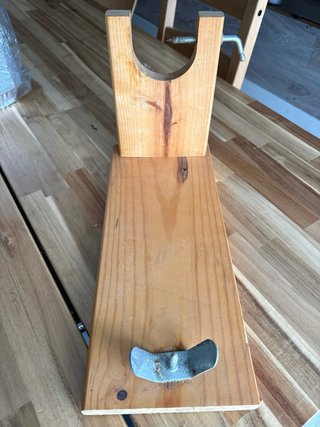 Jamonero de madera básico