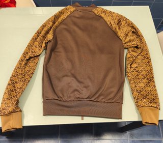 Sudadera Adidas Marrón y Dorada