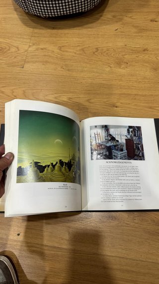Libro de arte Paradox: The Art of Stephen Youll,