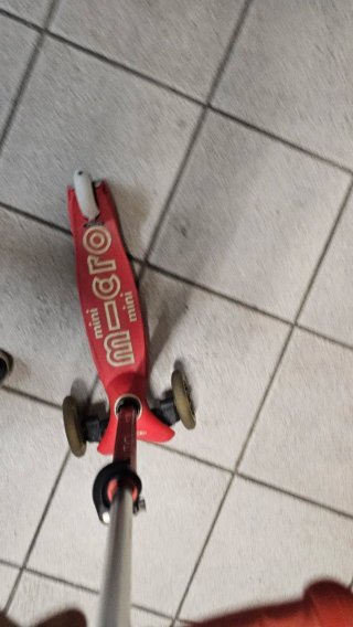 Patinete infantil Micro 3 ruedas con luces