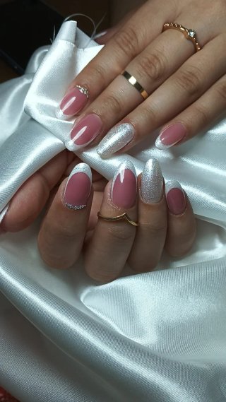 Uñas de lujo - Manicura profesional