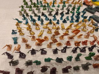 Lote Figuras Montaplex Militares y Accesorios