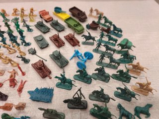 Lote Figuras Montaplex Militares y Accesorios