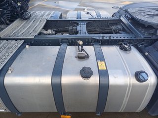 Mercedes ACTROS 1851LS-CABEZA TRACTORA