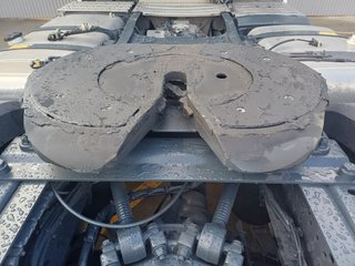Mercedes ACTROS 1851LS-CABEZA TRACTORA