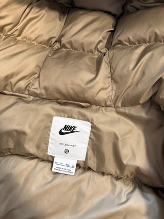Cazadora Nike Beige y Marrón