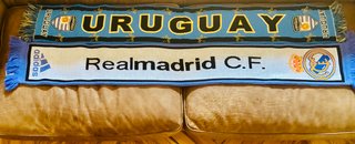 Bufandas Real Madrid y Uruguay Adidas