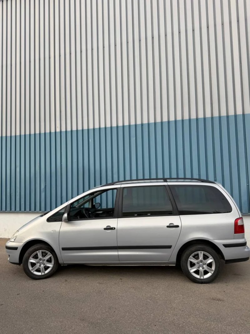 Ford Galaxy 2001 - foto 1