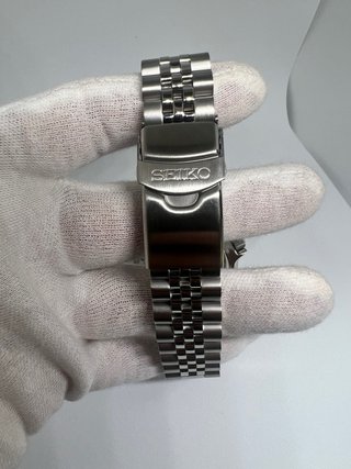 Seiko 5 Sports GMT - Esfera Blanca