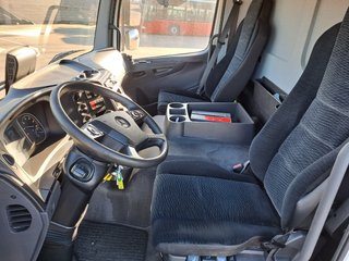 Mercedes ATEGO 1227L-CAMIONES FURGONES / CAMION PA