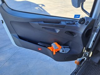 Mercedes ATEGO 1227L-CAMIONES FURGONES / CAMION PA