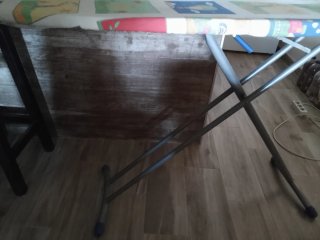 Mesa de planchar plegable