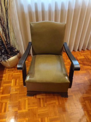 Lote 3 Muebles Antiguos Madera y Terciopelo