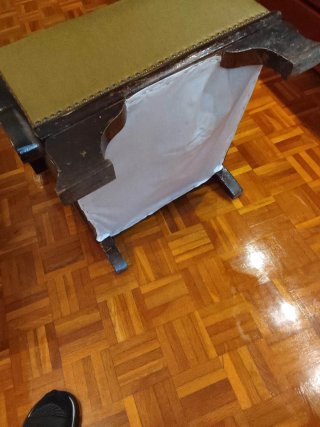 Lote 3 Muebles Antiguos Madera y Terciopelo
