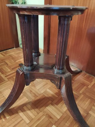 Lote 3 Muebles Antiguos Madera y Terciopelo