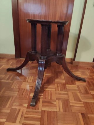 Lote 3 Muebles Antiguos Madera y Terciopelo