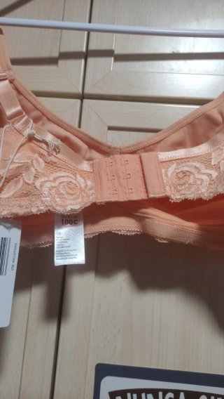 Sujetador sin aro naranja talla 100C