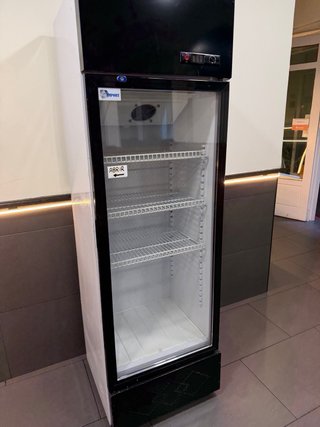 Nevera expositora refrigerada