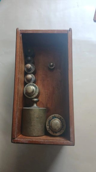 Juego de pesas con caja