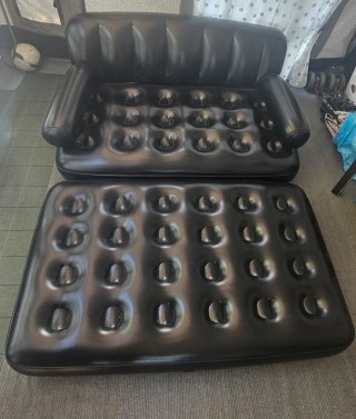 Sofá hinchable negro,se hace cama tambien