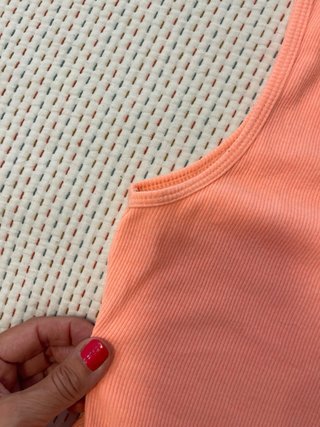 Camiseta tirantes naranja flúor