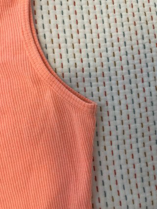 Camiseta tirantes naranja flúor