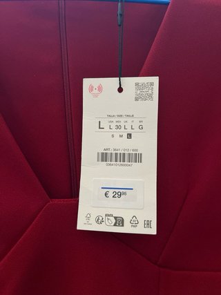 Vestido burdeos escotado