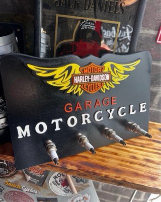 Cuelga llaves Harley Davidson con bujías