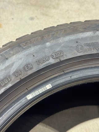 Neumáticos Pirelli Sottozero 225/55 17.