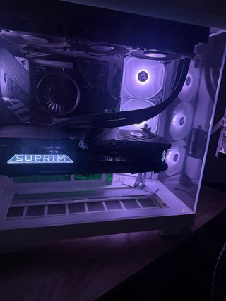PC Gaming MSI 5080 SUPRIM RYZEN 9 9950X3D